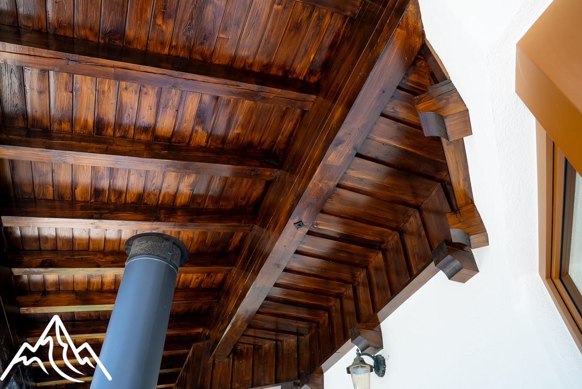 Dachuntersicht, Sparrenlage (Holz & Lasur)